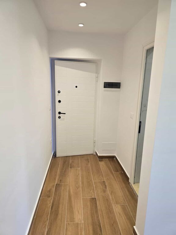Studio apartment for Sale at 4 Deshmoret Street (ID BSHG38) Tirana
