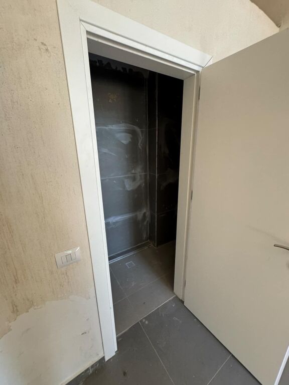 Dyqan për shitje | fusha e avjacionit, Clover residence