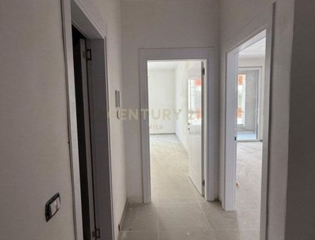 SHITET APARTAMENT 1+1 + POST PARKIMI NE QERRET !!!