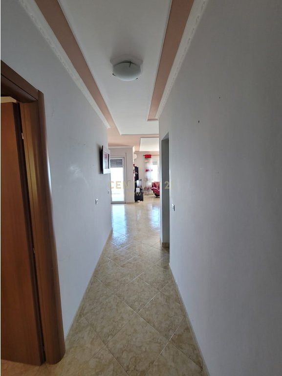 Shitet Apartament 2+1 me pamje Deti ne Currila 330,000€ | 110 m²