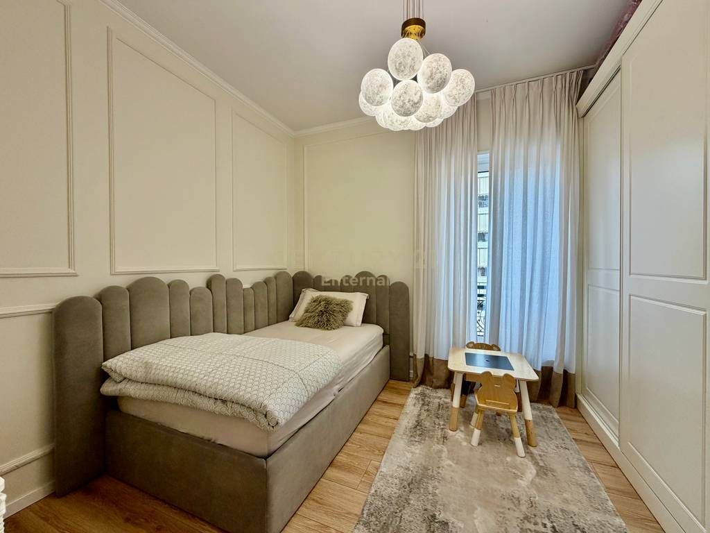 Apartment 3+1+2 for sale at Kompleksi Delijorgji