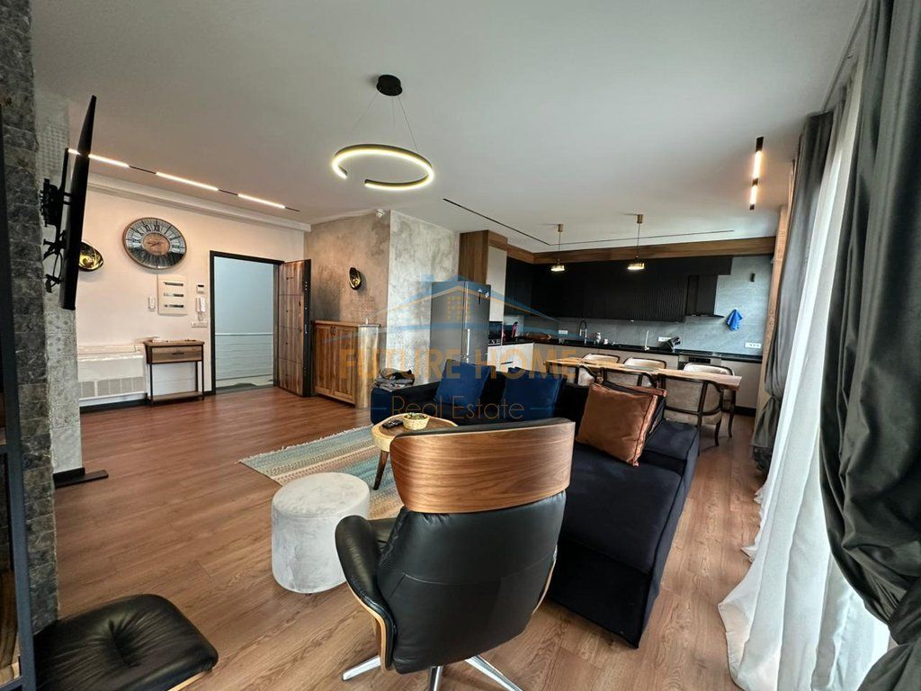 Qira,Apartament 2+1+parking, Prane Kompleksit Delijorgji !