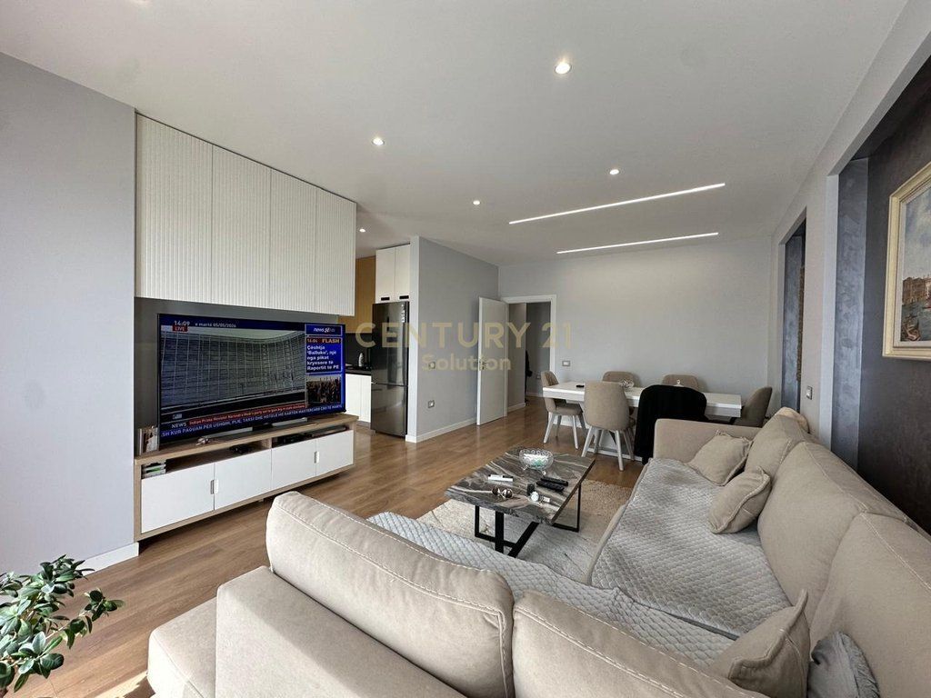 APARTAMENT 2+1+2 PER SHITJE NE ASTIR! 205,000 €
