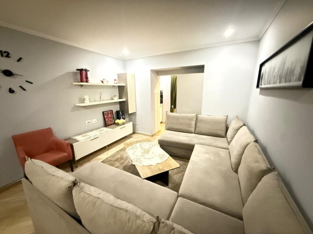 Apartament Me Qera 1+1 Tek Bulevardi Zogu i Pare (ID B211459) Tirane​