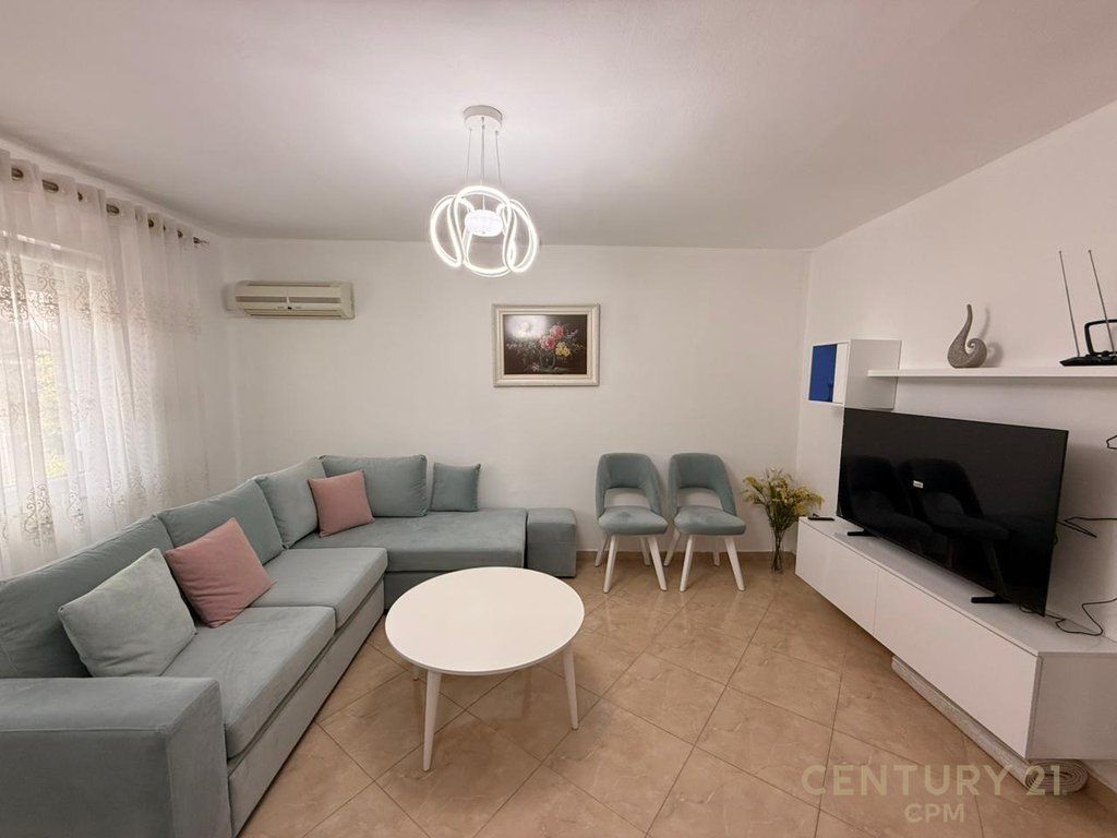 APARTAMENT 1+1 ME QIRA PRANE 21 DHJETORIT! 550 € /Muaj