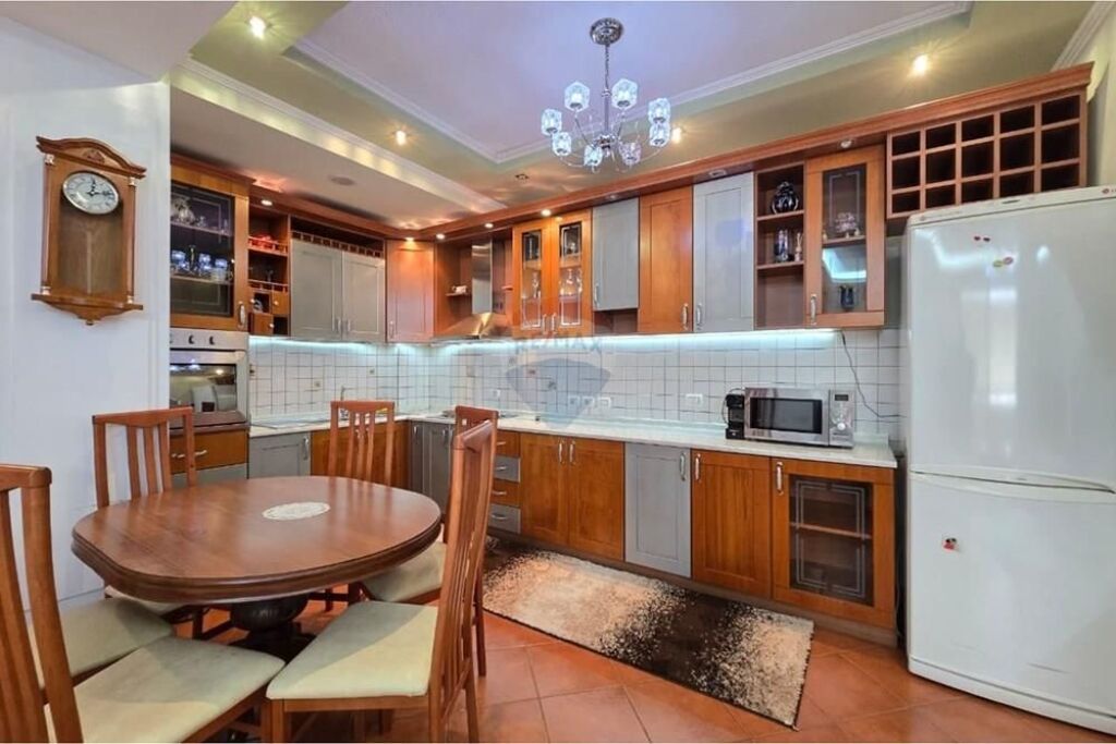 Apartment - For Rent - Muhamet Gjollesha Street, Tirana
