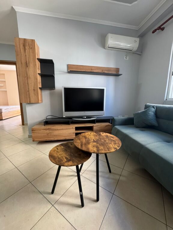 Apartament 2+1+Blk me Qira tek 4 Dëshmorët