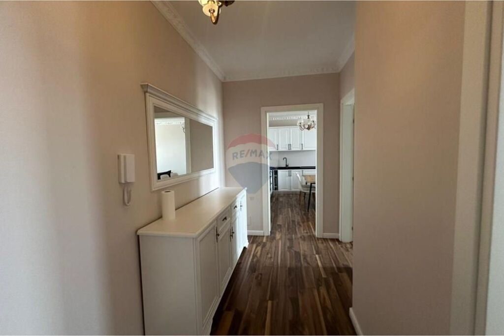 Apartament - Për Shitje - Liqeni I Thatë, Tiranë