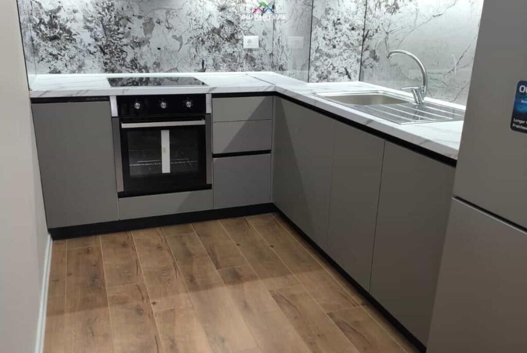 Apartament Me Qera 1+1 Tek Dritan Hoxha (ID B2101692) Tirane