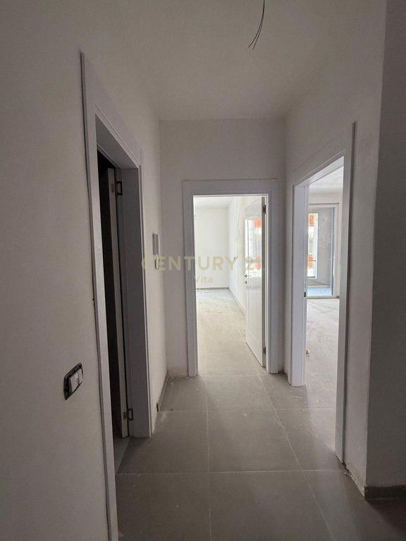 SHITET APARTAMENT 1+1 + POST PARKIMI TEK RESIDENCA LOREDIS , QERRET !!!