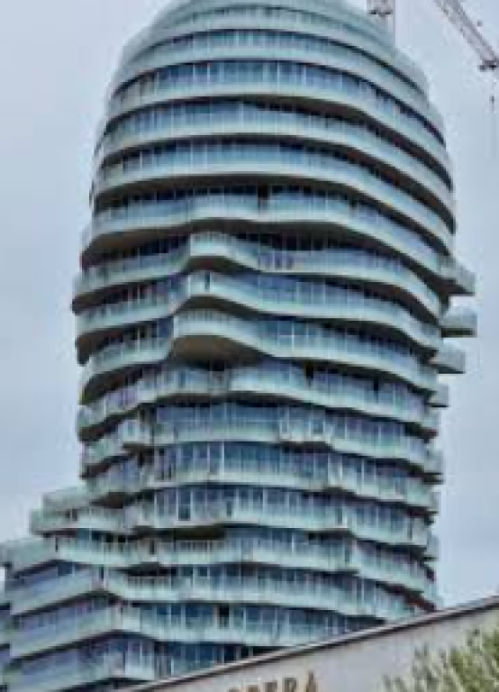 🏡 SHITET APARTAMENT 1+1 – Tirana’s Rock, Sheshi Skënderbej