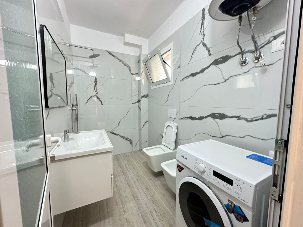 2+1 apartment for sale in Lungomare Vlore
