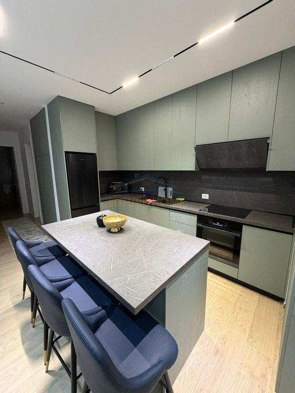 Shitet Apartament 2+1+2+Post Parkimi, Kompleksi Delijorgji