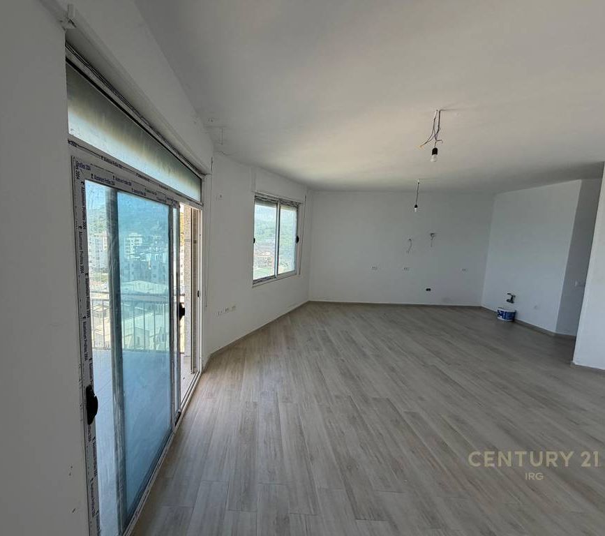 Shitet Apartament 1+1 me Pamje nga Deti – Kamelia Resort!