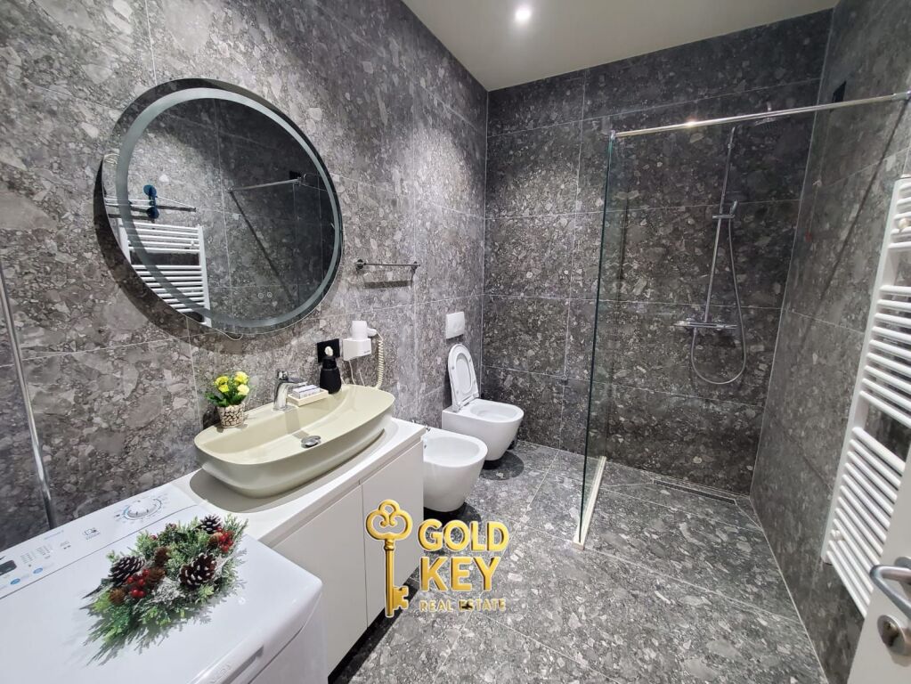 🏡 AMBIENTE COMMERCIALE IN VENDITA (Negozio + Mini hotel con 3 Appartamenti × Booking/AirBnb)