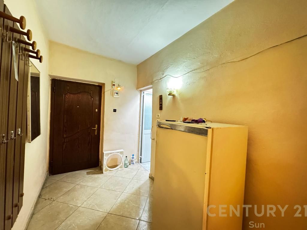 VENDESI APPARTAMENTO 3+1 AL MOZAIKU DI TIRANA 185.000 € Sup. Totale  100m2