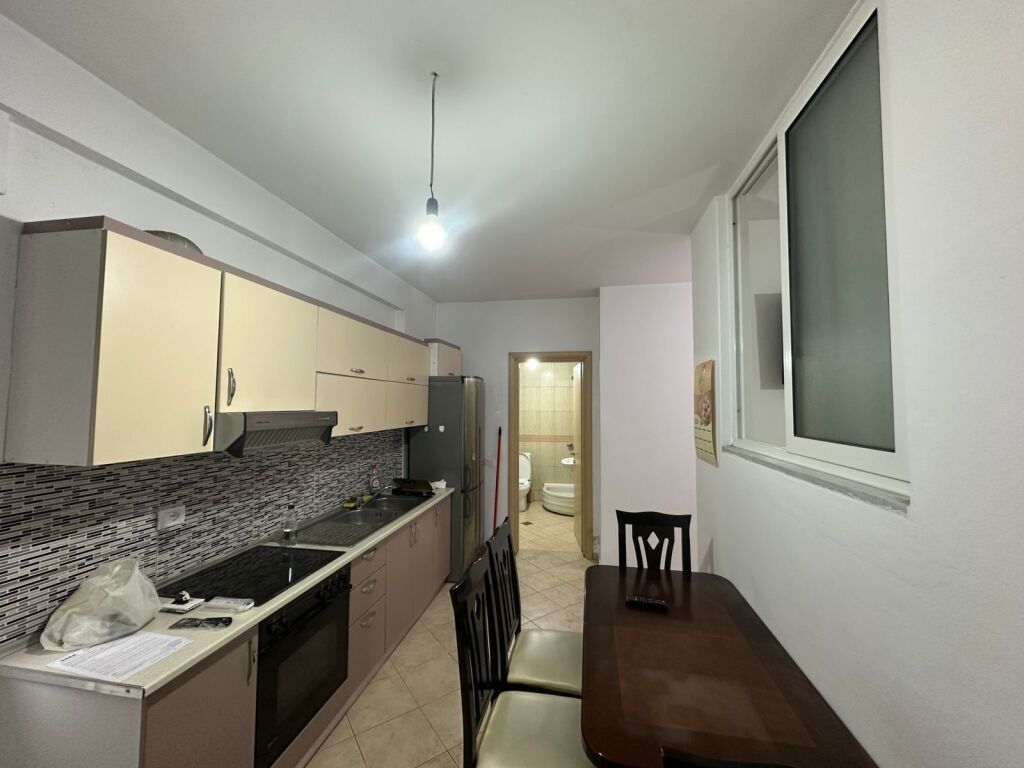📣 QERA Apartament 1+1 📍Komuna e Parisit, Prane Kompleksi Kika 1 ✨