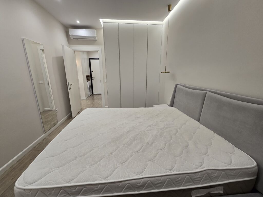 Apartament 1+1 me qira prane Liqenit Artificial /Parku Olimpik
