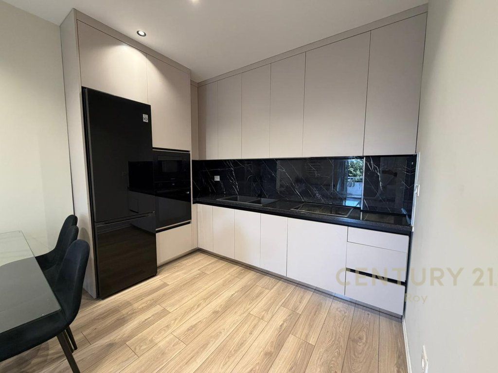 SHITET APARTAMENT 1+1 NE GOLEM !