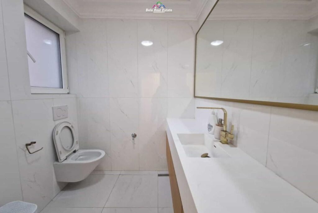 Zyre Me Qera 4+1 Tek Rruga e Durresit ( ID BZ2943) Tirane
