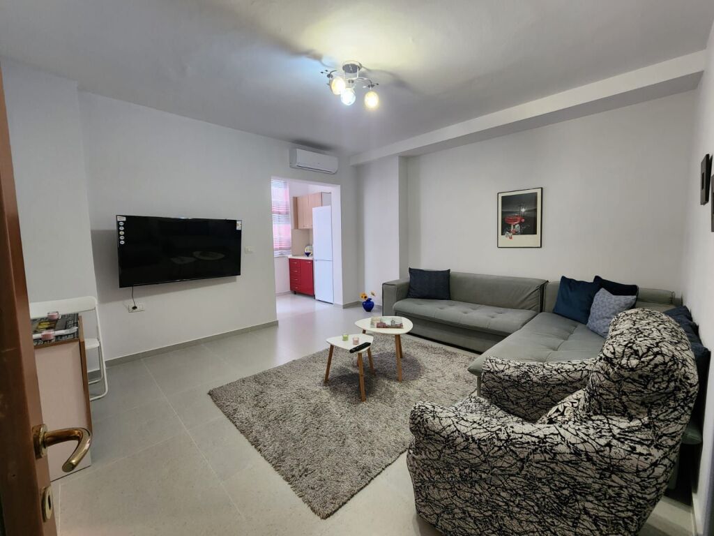 🏡 JEPET ME QERA APARTAMENT 2+1 PRAN  MARKATES