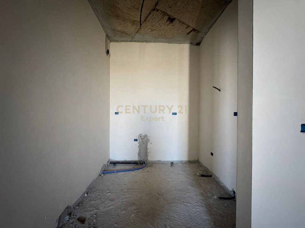 2+1 APARTMENT FOR SALE IN EXPOZITA BUILDING