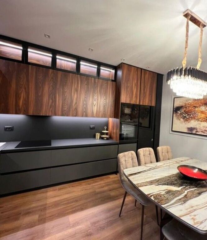 📌APARTAMENT 2+1 ME QIRA – PRANË TEG