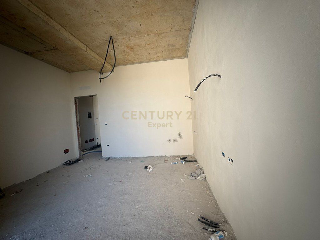 2+1 APARTMENT FOR SALE IN EXPOZITA BUILDING