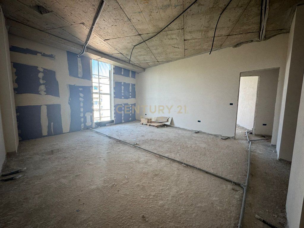 2+1 APARTMENT FOR SALE IN EXPOZITA BUILDING