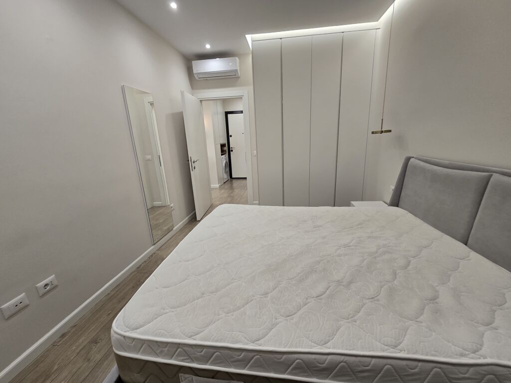 Apartament 1+1 me qira prane Liqenit Artificial /Parku Olimpik