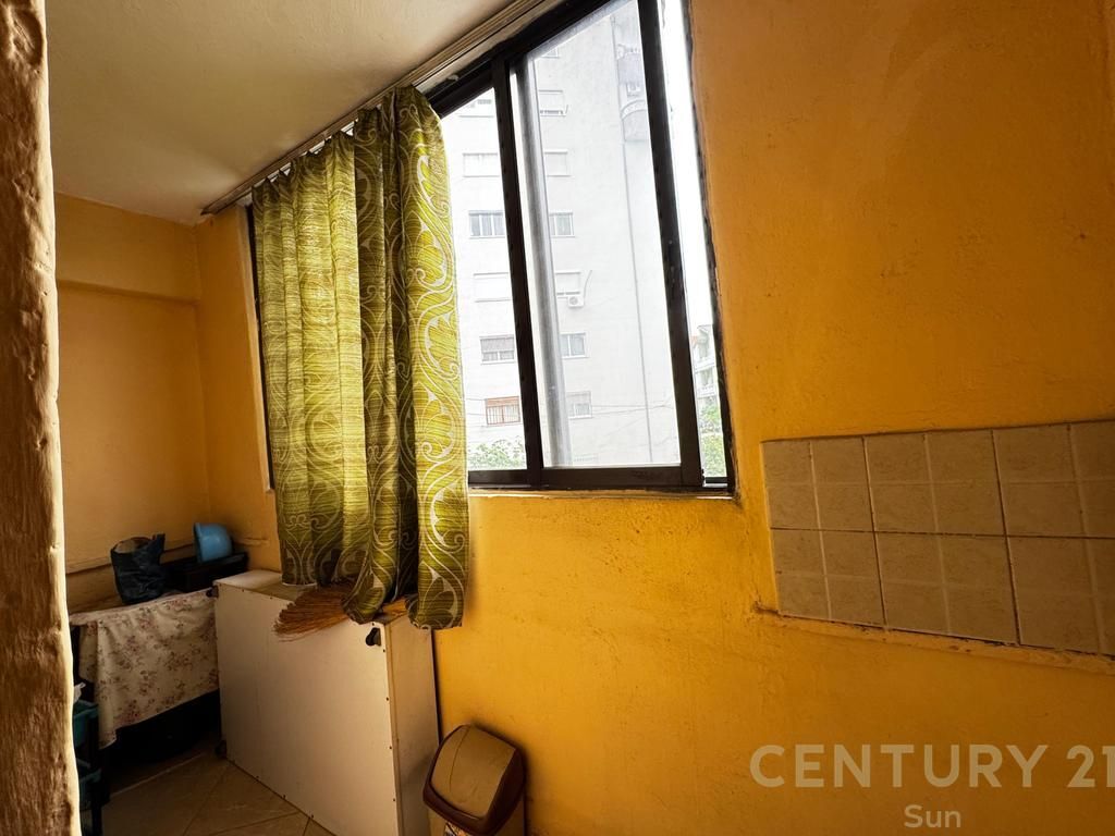 VENDESI APPARTAMENTO 3+1 AL MOZAIKU DI TIRANA 185.000 € Sup. Totale  100m2