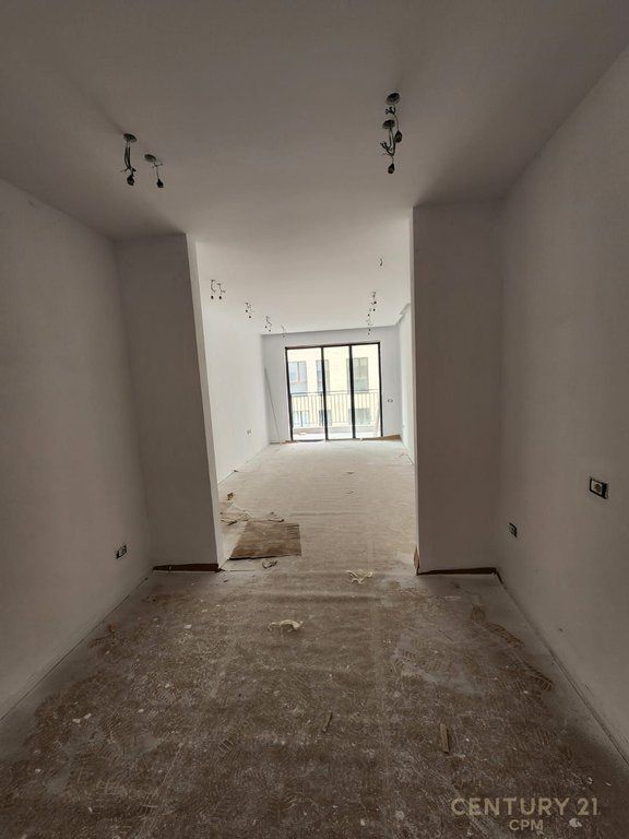 Apartament 2+1+2 për shitje tek Radisoni Liqeni i Thatë, Tiranë - 275,000€ | 128 m²