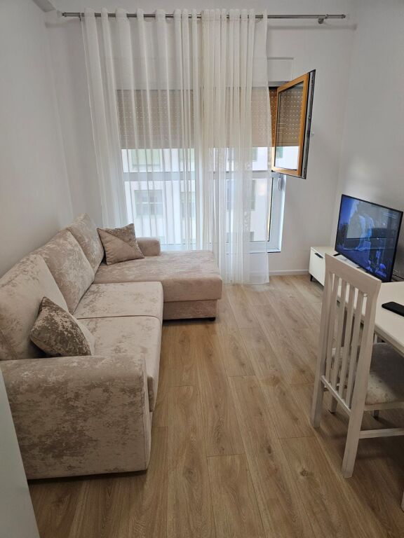 Appartamento 1+1 in affitto, Complesso Kadiu