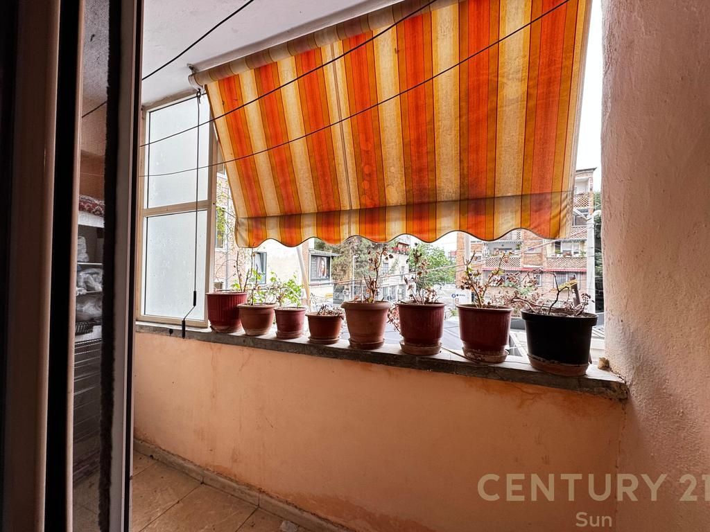 VENDESI APPARTAMENTO 3+1 AL MOZAIKU DI TIRANA 185.000 € Sup. Totale  100m2