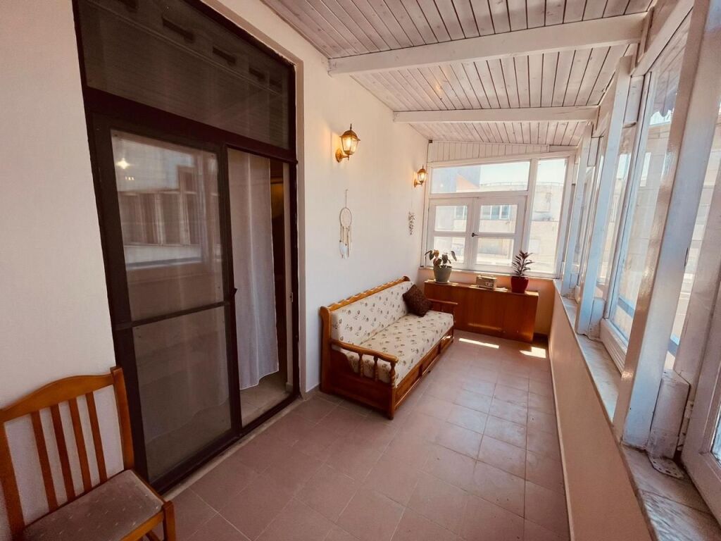 Jepet me qira apartament 2+1 në Rrugën e Portit, Durrës pet friendly