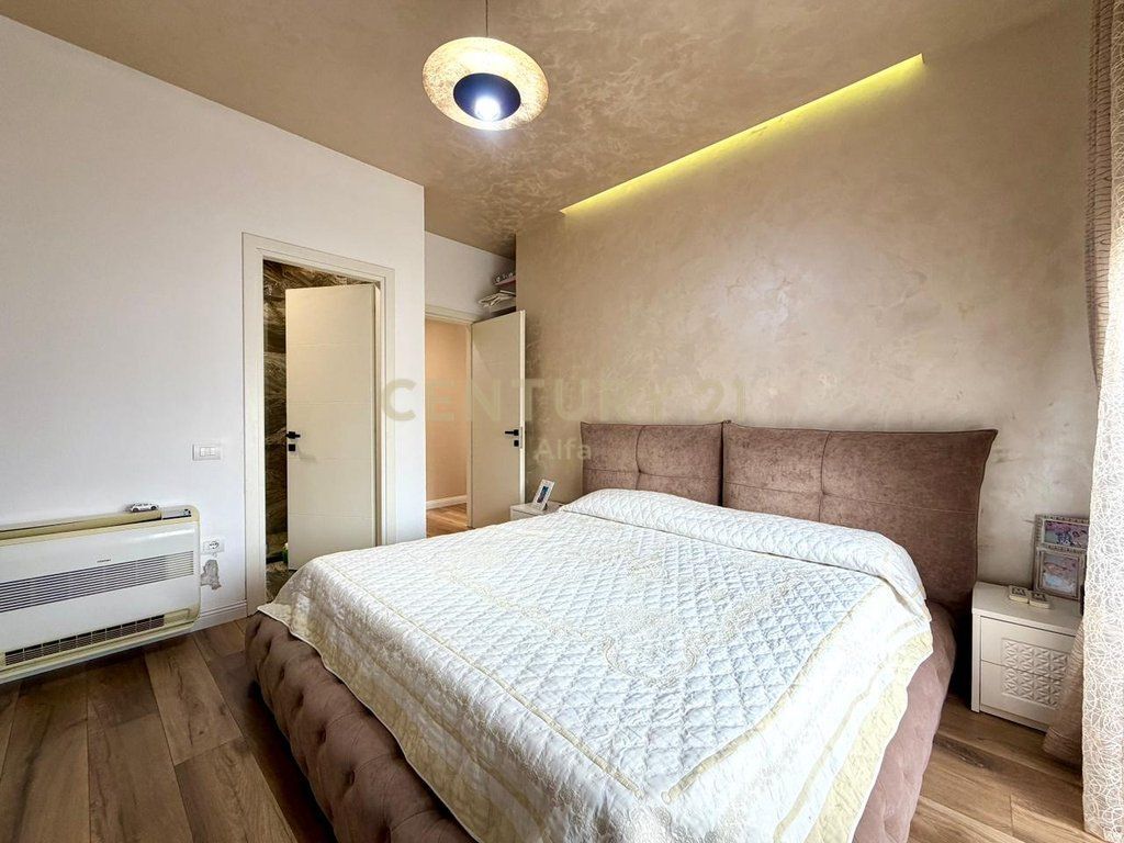 SHESIM, APARTAMENT PREMIUM 2+1+2 me POST PARKIMI, LIQENI I THATE!