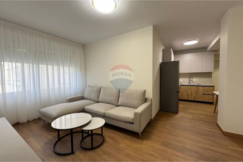 Apartament - Për Qira - Rruga Don Bosko, Tiranë