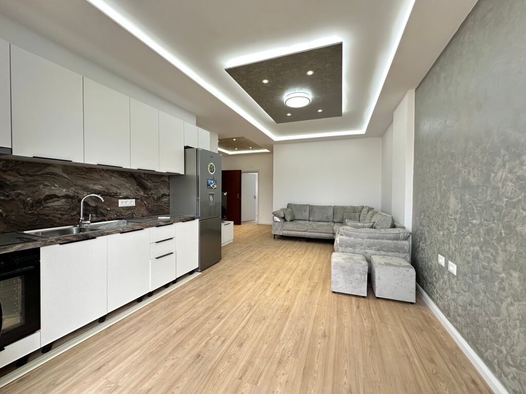 2+1 apartment for sale in Lungomare Vlore