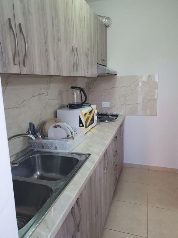 JEPET APARTAMENT 2+1+BLK ME QIRA TEK RRUGA E DURRESIT 60.000 LEKE