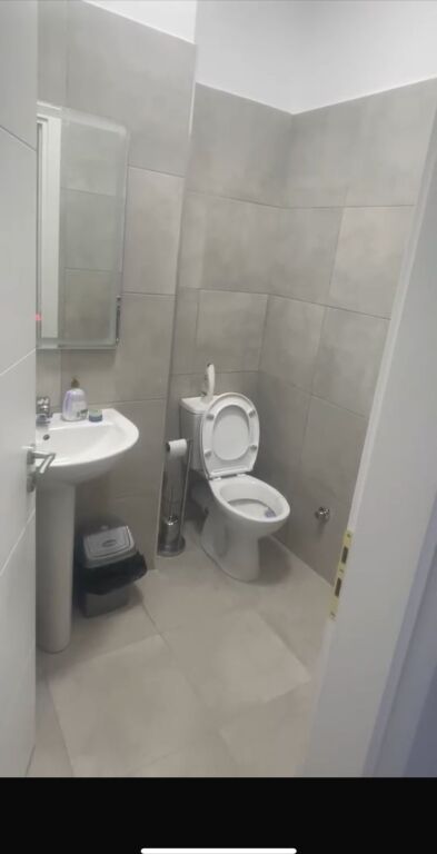 APARTAMENT 2+1+2+P ME QERA TE XHAMLLIKU