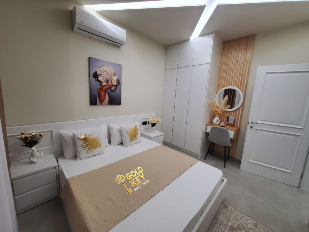 🏡 AMBIENTE COMMERCIALE IN VENDITA (Negozio + Mini hotel con 3 Appartamenti × Booking/AirBnb)