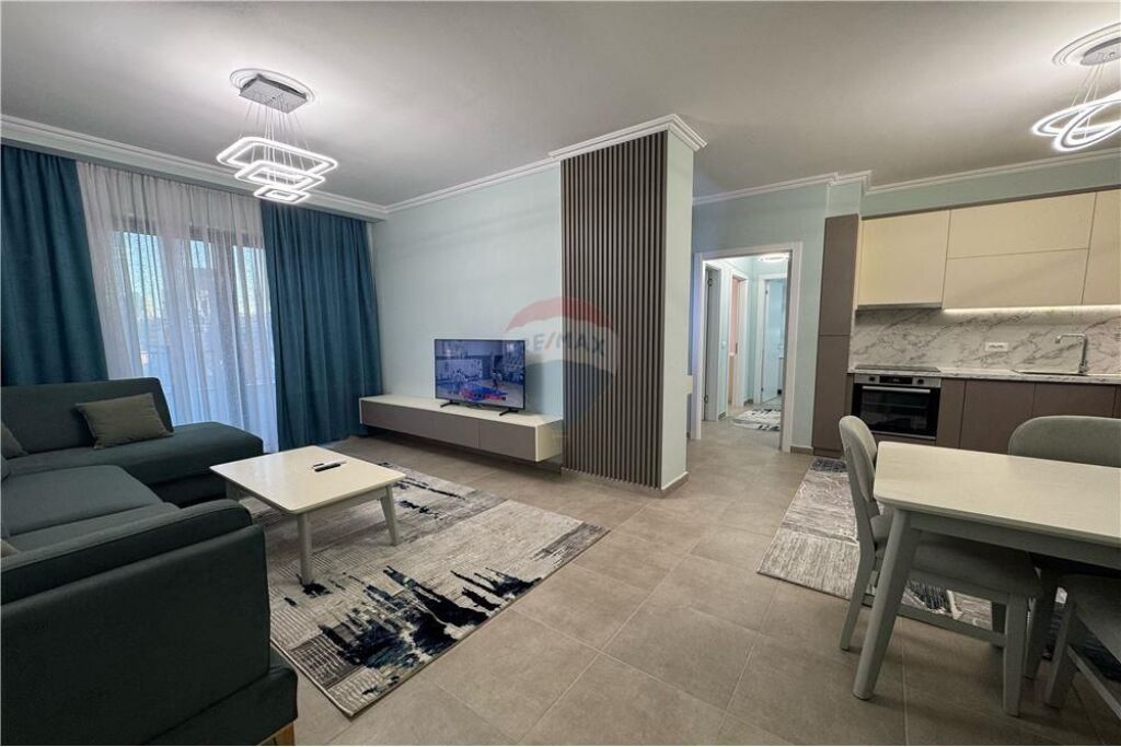 Appartamento 2+1 +2 in affitto all'inizio del Nuovo Boulevard, via "Karl Gega".