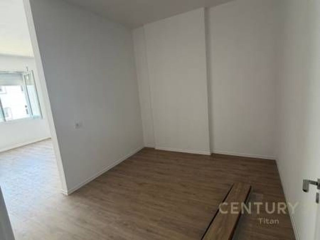 Apartment 2+1+balcony for sale at White Crown Residence in Kamez