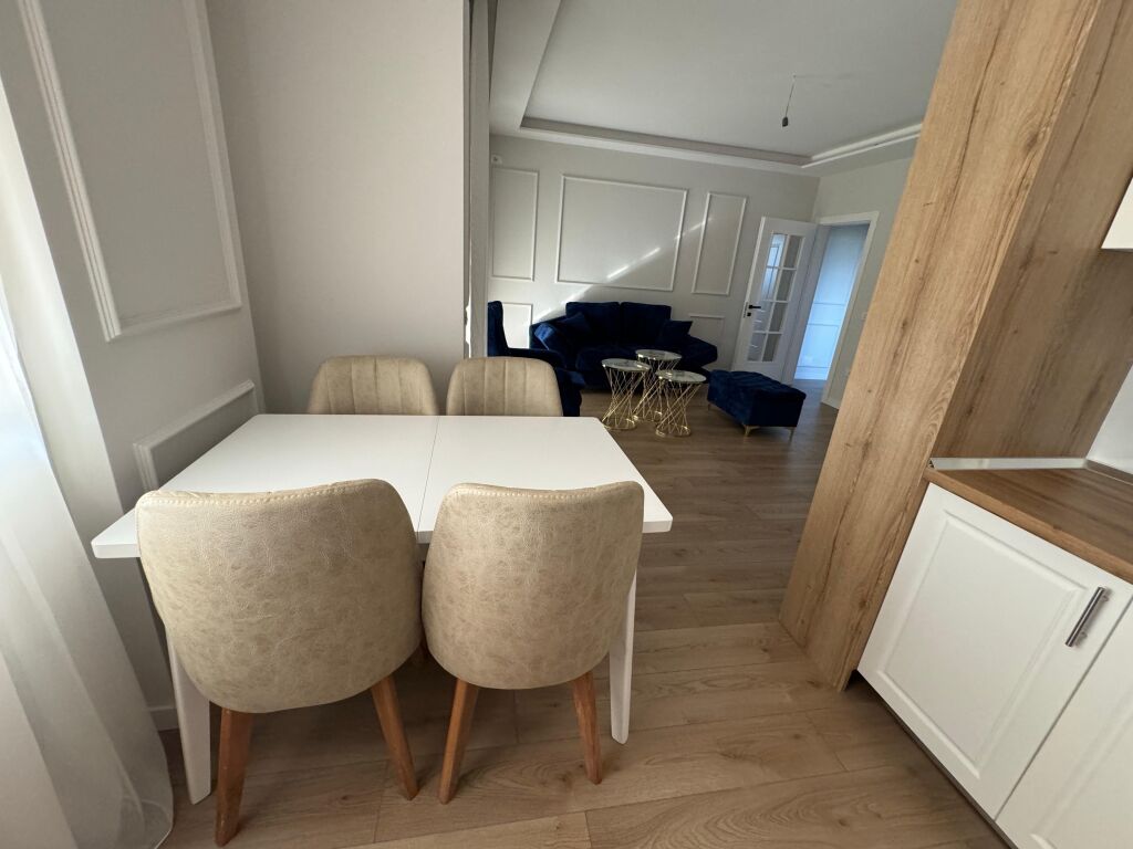 Apartment 2+1 for sale "Uji Ftohte" Vlore near Le Pallazine