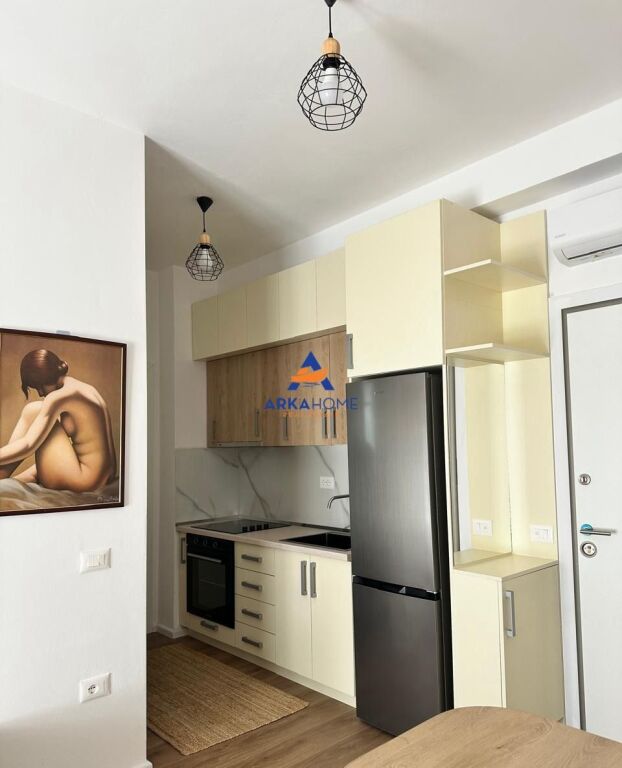 AFFITTASI APPARTAMENTO 1+1+BALCONE "REZIDENZA KADIU, ALI DEMI" 450 EURO