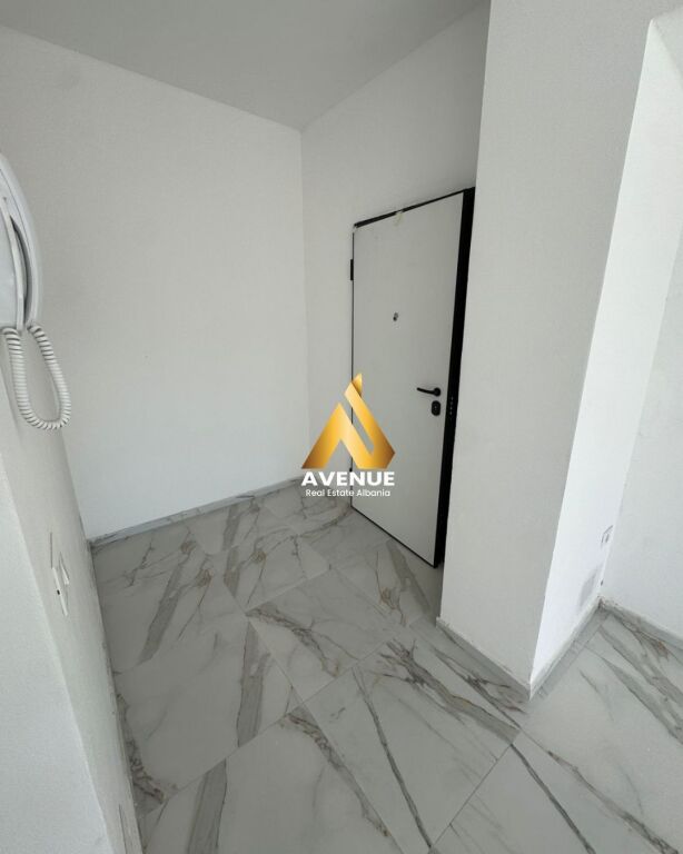 APARTAMENT 1+1 BOSH ME QERA – Tek Kompleksi Aura, Rruga Dritan Hoxha, Tirane