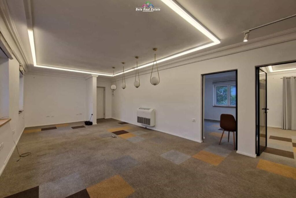 Zyre Me Qera 4+1 Tek Rruga e Durresit ( ID BZ2943) Tirane