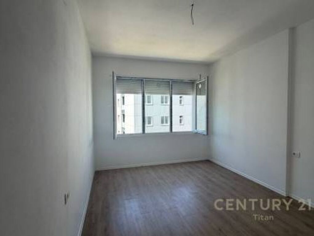 Apartment 2+1+balcony for sale at White Crown Residence in Kamez
