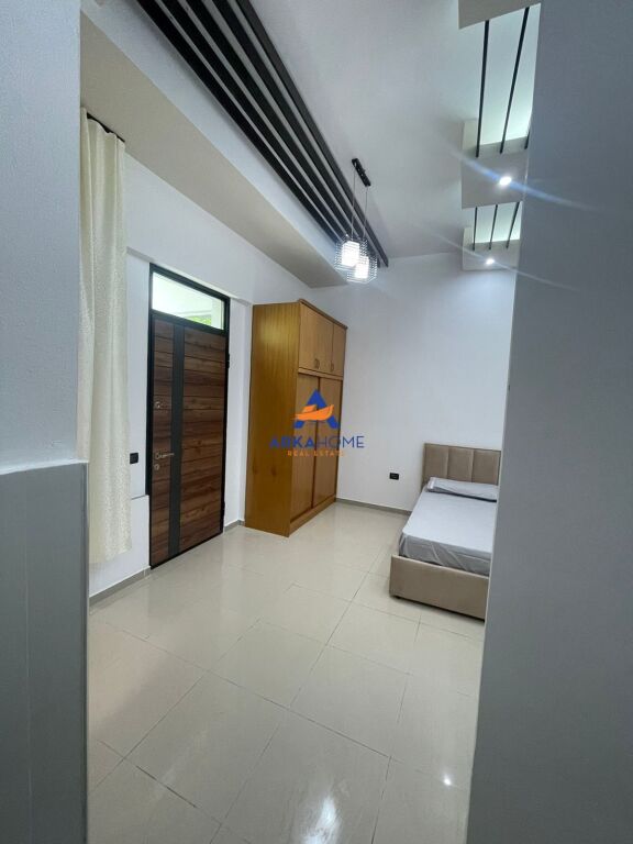 STUDIO APARTMENT FOR RENT 40M2 "BILL CLINTON STREET" 350 EURO