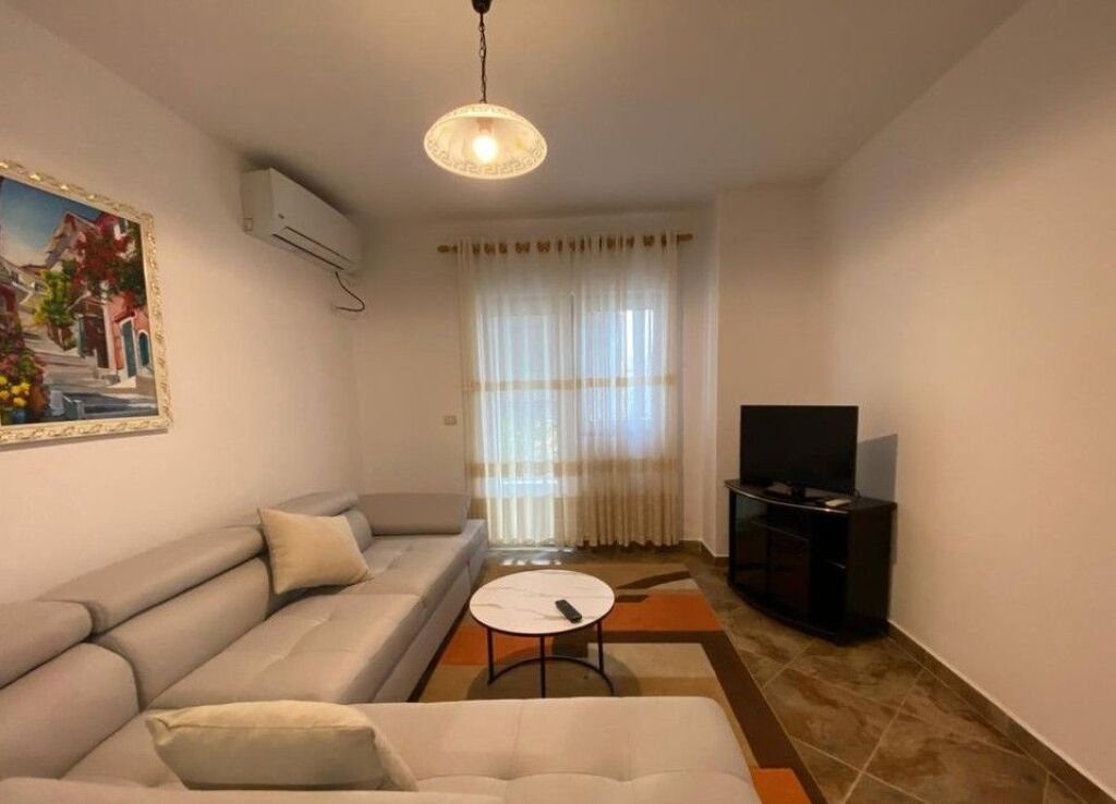 IN THE MUNICIPALITY OF PARIS WE RENT 1+1 APARTMENT
